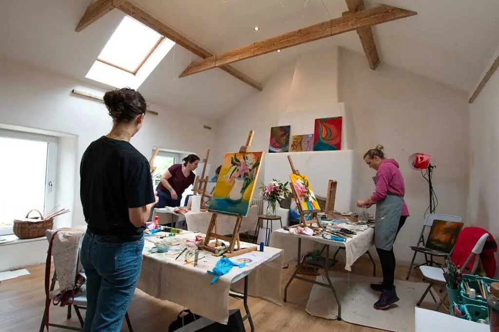 An art class taking place with artist Sinéad Smyth at Inishowen Artists' Retreat and Studio